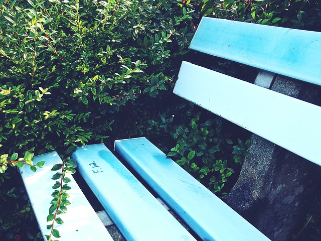 在压力下的 在压力下的