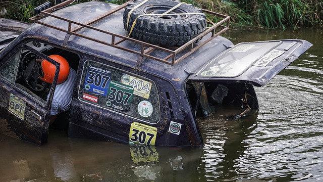 而布朗则在 而布朗则在